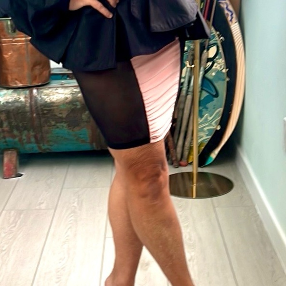 007 Clothing Co,Pink w/Sheer Black Hip & Thigh Panels,Excellent Condition,Size S - Picture 7 of 11